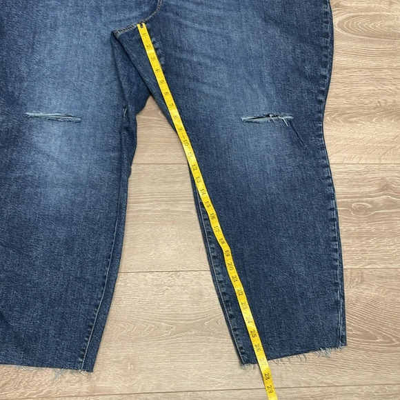 NWT Old Navy High Rise Curvy O.G. Straight Secret Smooth Pockets Jeans 24 - Picture 11 of 16